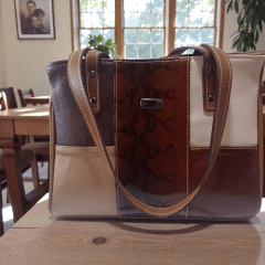 Bolsa de Couro Legítimo retalhos