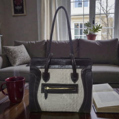 Bolsa feminina de Couro legitimo estruturada